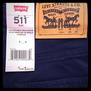 Girls Levi’s 511 navy pants Perfect for uniforms!